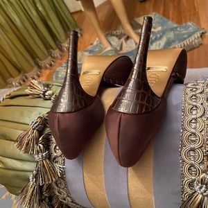 Very elegant pair of ABS shoes